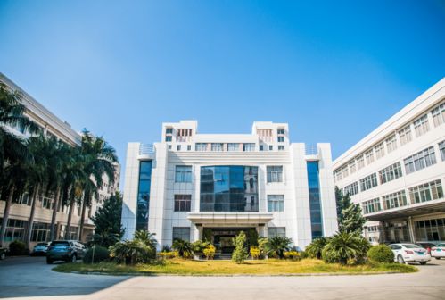 一氏國際集團玻尿酸口服液工廠,揭開2021年她經濟市場代工風口產品