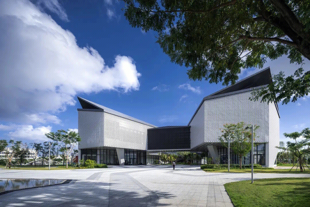 實力央企5年深耕崖州灣,再獻越級居住產品!_招商局集團_.