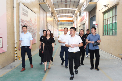 浙江省溫嶺市招商局代表團蒞臨櫻花集團參觀考察